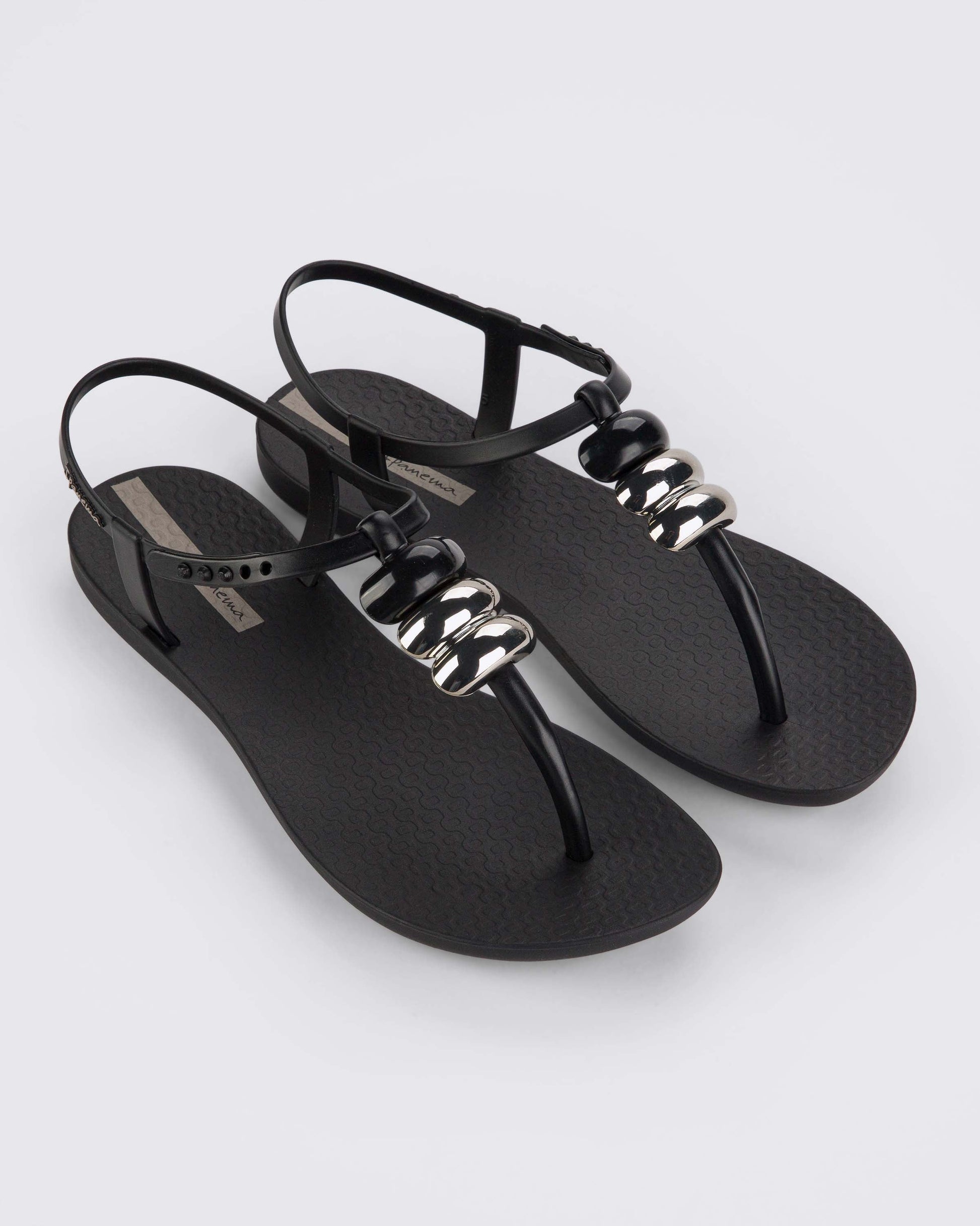 Ipanema mujer chanclas negro 83507 class blown up sandal AQ975 - comprar online en KAPLES SHOES